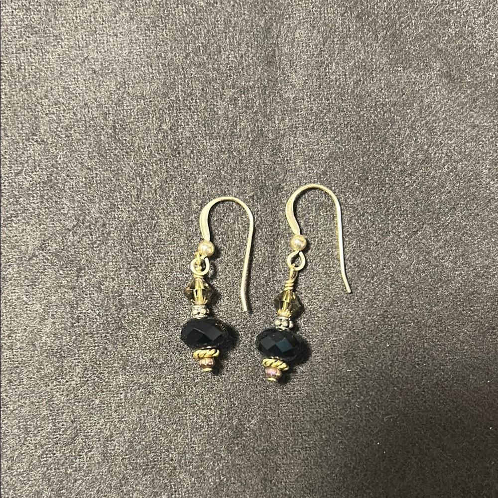 Elegant Black and Gold Dangle Earrings